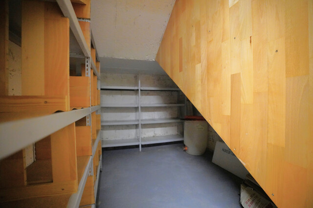 Großzügiges, sehr gepflegtes 5-Zimmer-Einfamilienhaus mit Wintergarten 