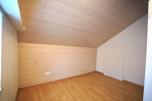 Großzügiges, sehr gepflegtes 5-Zimmer-Einfamilienhaus mit Wintergarten 