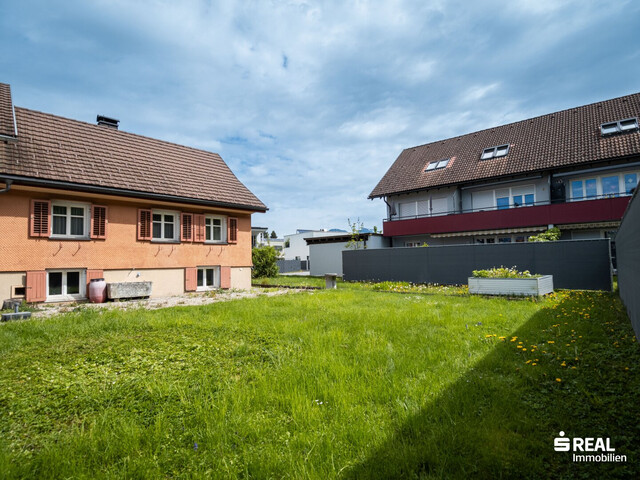 Doppelhaushälfte mit Grund in Gisingen!