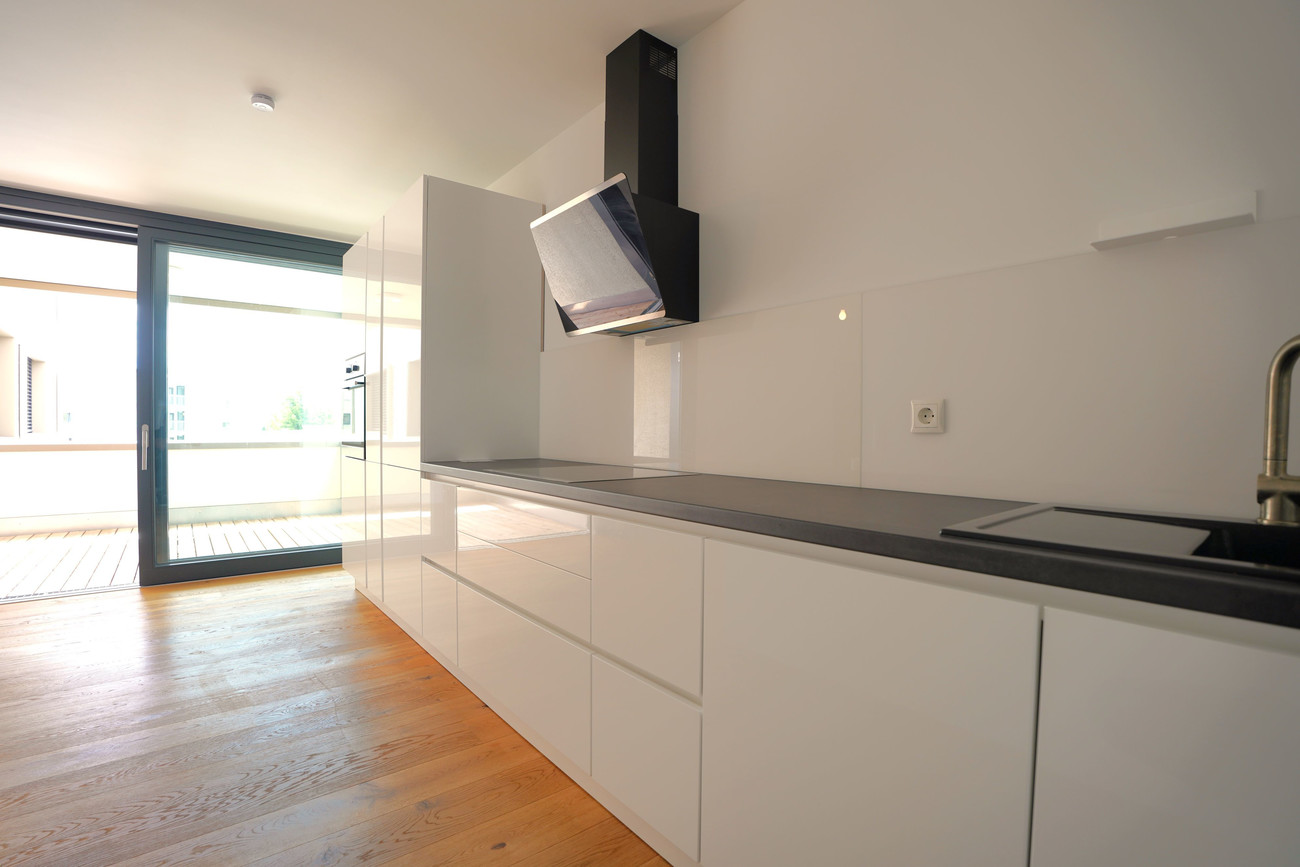 Lochau Hörbranzer Straße: Moderne 2-Zimmer-Neubau-Wohnung mit Balkon und Tiefgaragenplatz