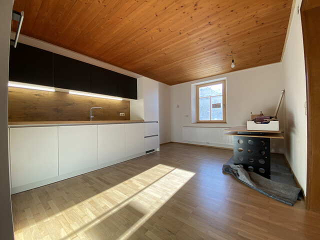 4-Zimmer-Erdgeschosswohnung in generalsaniertem Haus in Röthis (zentrale Lage) mit Gartenanteil