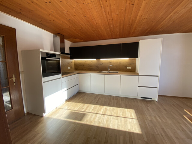 4-Zimmer-Erdgeschosswohnung in generalsaniertem Haus in Röthis (zentrale Lage) mit Gartenanteil