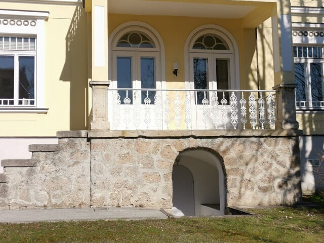 Repräsentative Jahrhundertwende-Villa in Bad Vöslau - Wohnen/Büro