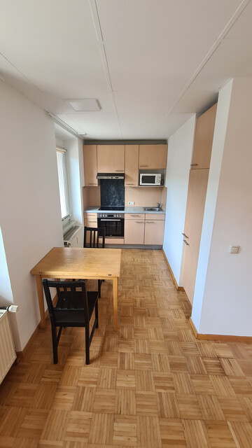 zentral gelegene 2 Zimmer Wohnung *provisionsfrei* BHFSTR 21