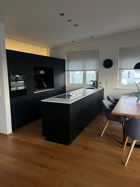 Privatverkauf - Exklusives 4-Zimmer-Penthouse mit großer Sonnenterrasse in ruhiger Bestlage