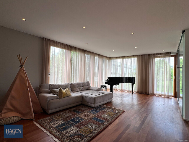 Exklusive Vierzimmerwohnung mit Gartenanteil in Höchst – Wohnen mit Stil und Komfort