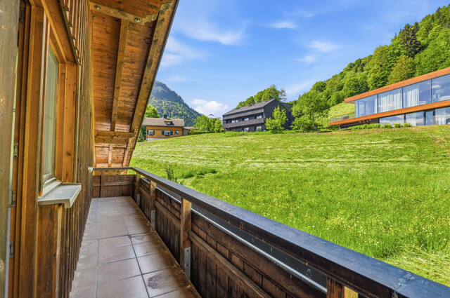 Außergewöhnliches Wohnhaus mit Wellnessbereich und Hallenbad