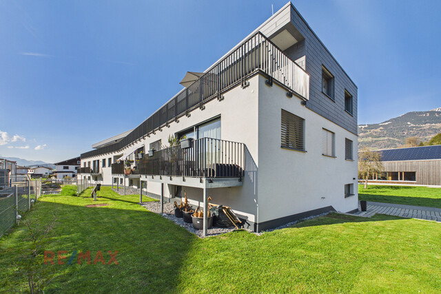 Helle 4-Zimmer-Wohnung mit Balkon in ruhiger Lage von Schlins