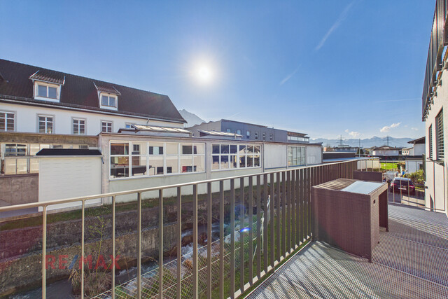 Helle 4-Zimmer-Wohnung mit Balkon in ruhiger Lage von Schlins