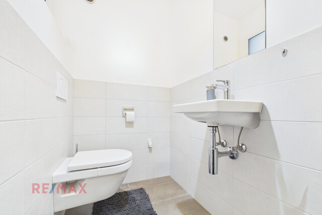 Helle 4-Zimmer-Wohnung mit Balkon in ruhiger Lage von Schlins