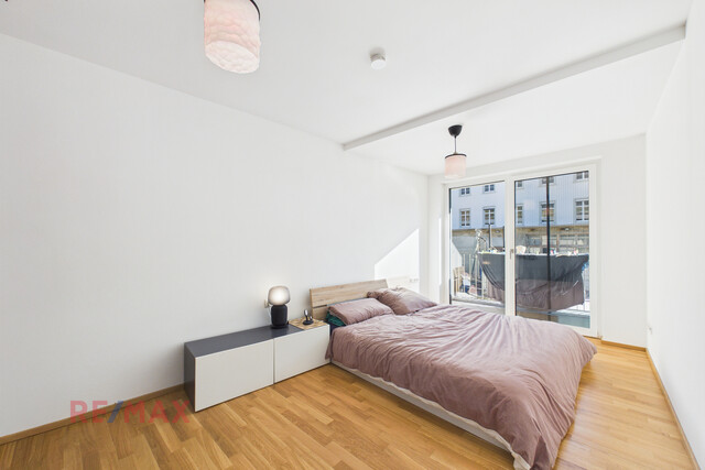 Helle 4-Zimmer-Wohnung mit Balkon in ruhiger Lage von Schlins