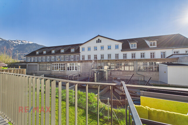 Helle 4-Zimmer-Wohnung mit Balkon in ruhiger Lage von Schlins