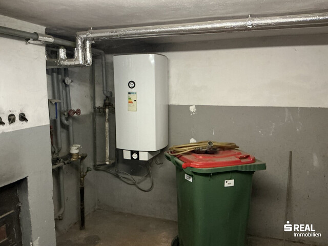 Altes Haus in sehr sonniger Lage an einer Sackgasse