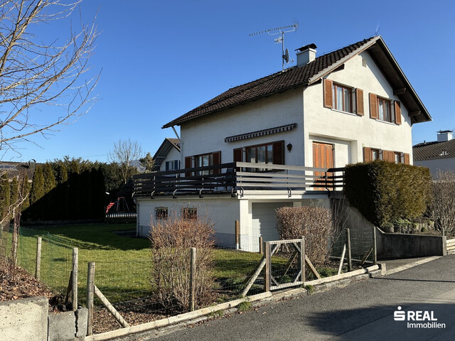 Altes Haus in sehr sonniger Lage an einer Sackgasse
