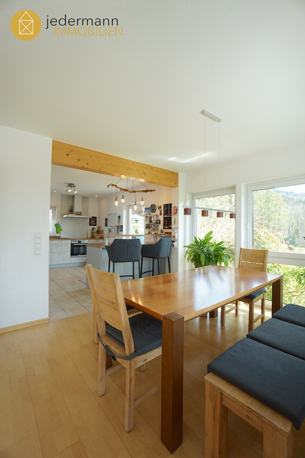 !! VERGEBEN !! RÖTHIS: Elegantes Wohnhaus in Hanglage - traumhafter Ausblick!