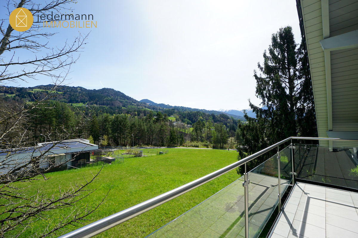 !! VERGEBEN !! RÖTHIS: Elegantes Wohnhaus in Hanglage - traumhafter Ausblick!