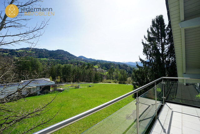 !! VERGEBEN !! RÖTHIS: Elegantes Wohnhaus in Hanglage - traumhafter Ausblick!