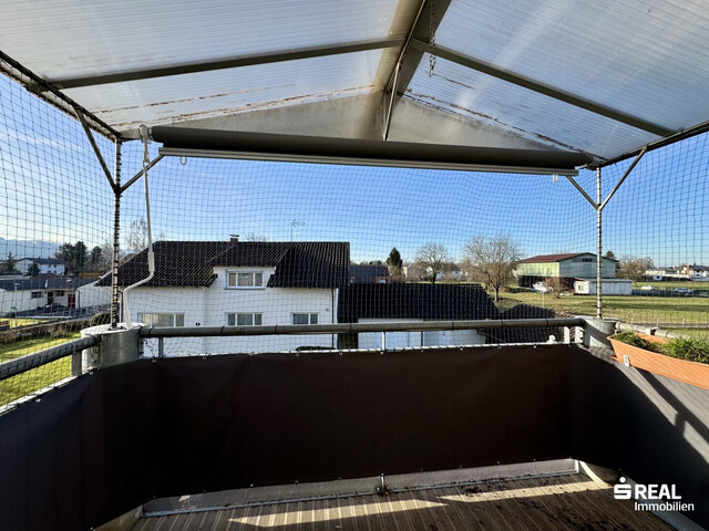 Tolle 2-Zimmerwohnung mit Balkon & Carportparkplatz
