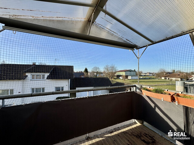 Tolle 2-Zimmerwohnung mit Balkon & Carportparkplatz