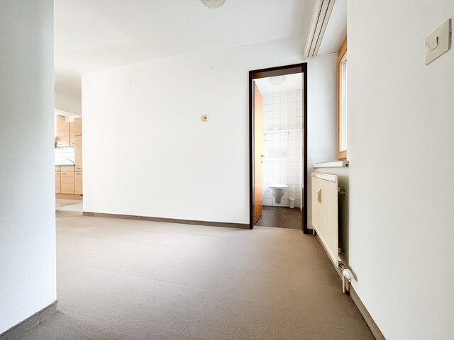 Eigennutzer und Investoren aufgepasst - 4,5-ZI-WHG in saniertem Gebäude zu verkaufen!