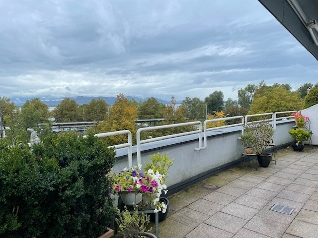 Doppelstöckige Dachterrassenwohnung mit Seeblick in Lochau zu vermieten !