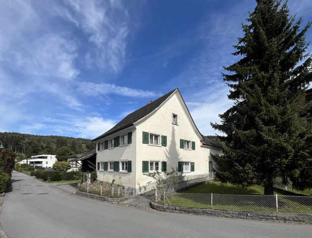 Altes Bauernhaus in Göfis mit vielen Möglichkeiten