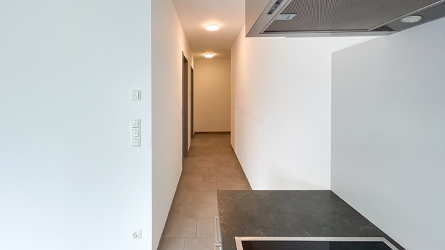 Helle 2 Zimmer Single-Wohnung mit Terrasse und Garten