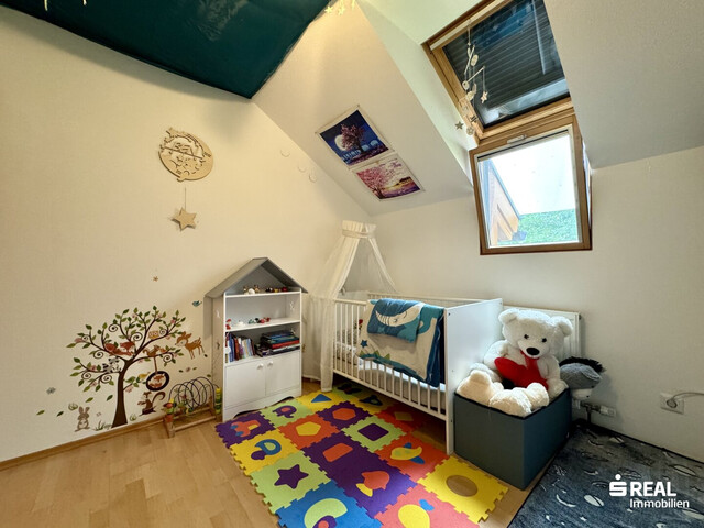 NEUER PREIS : Doppelhaushälfte in Ruhelage