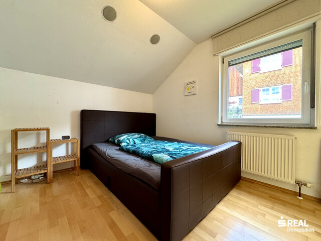 NEUER PREIS : Doppelhaushälfte in Ruhelage