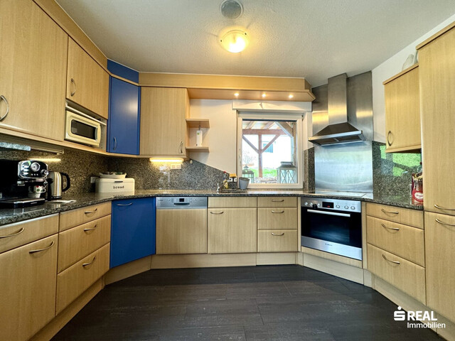 NEUER PREIS : Doppelhaushälfte in Ruhelage