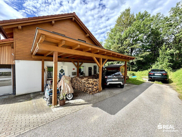 NEUER PREIS : Doppelhaushälfte in Ruhelage