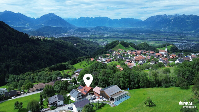 NEUER PREIS : Doppelhaushälfte in Ruhelage