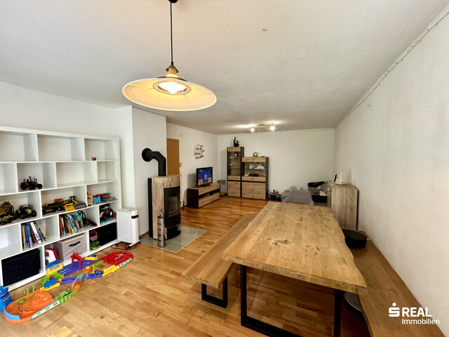 NEUER PREIS : Doppelhaushälfte in Ruhelage