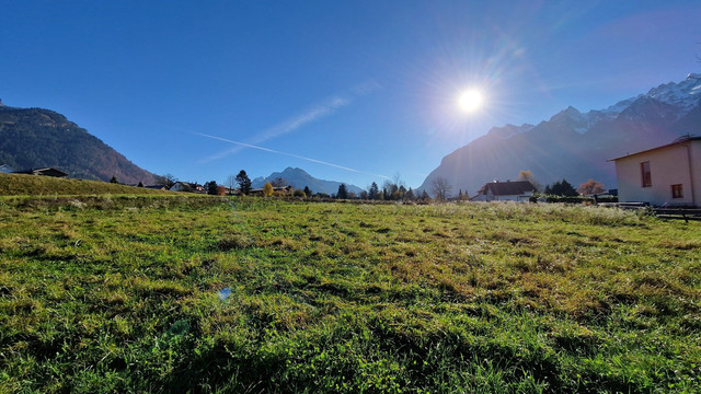 Sonniges Grundstück in ruhiger Lage