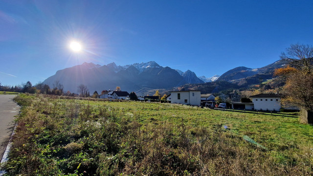 Sonniges Grundstück in ruhiger Lage