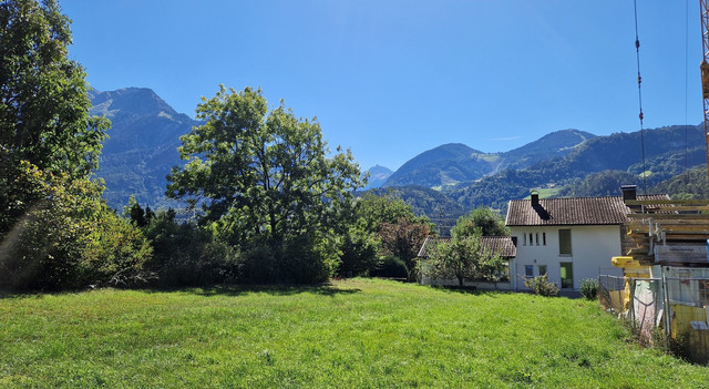 Sonniges Grundstück in ruhiger Lage