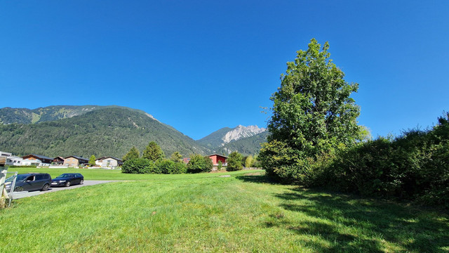 Sonniges Grundstück in ruhiger Lage