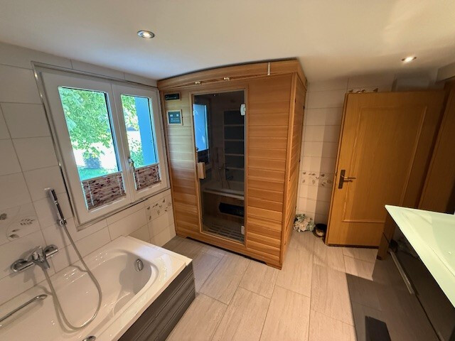 Ehemaliges Gasthaus Hirschen und angrenzende 5-Zimmerwohnung mit Garten zu vermieten 