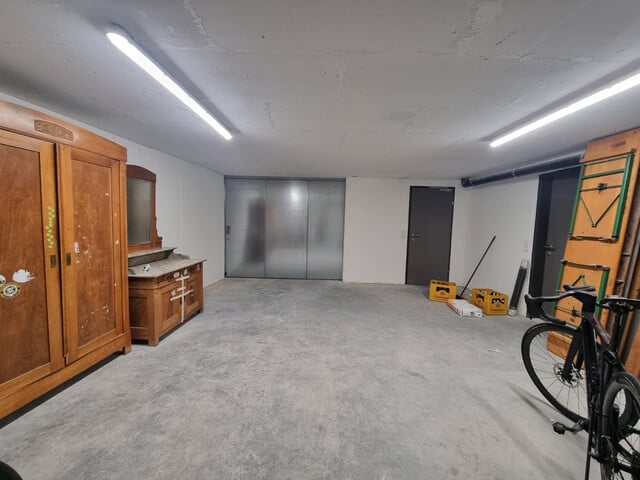 Hobbyraum / Abstellraum Oldtimer / Werkstatt mit super Verkehrsanbindung