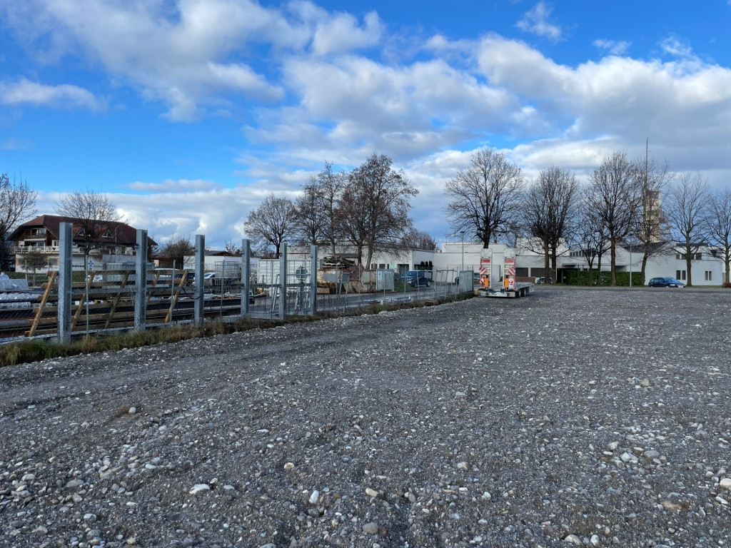 Feldkirch - Freifläche / Lagerfläche mit ca. 1.475 m²                          