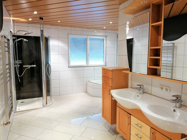 Bungalow in Braz mit Garten und Doppelgarage