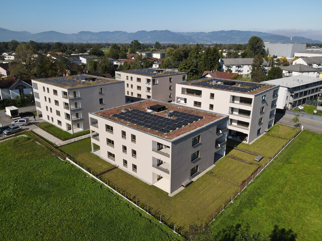 Neuwertige 4-Zimmer-Gartenwohnung mit Top-Ausstattung (Option auf XXL-TG-Platz)