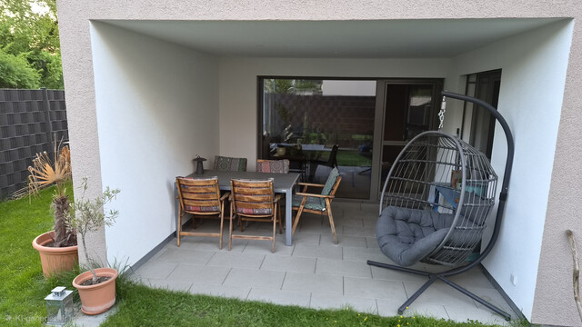 Neuwertige 4-Zimmer-Gartenwohnung mit Top-Ausstattung (Option auf XXL-TG-Platz)
