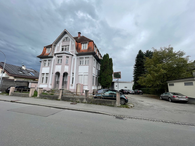 Sanierungsbedürftige -Historische Villa in Lustenau wird hier zum Kauf Angeboten