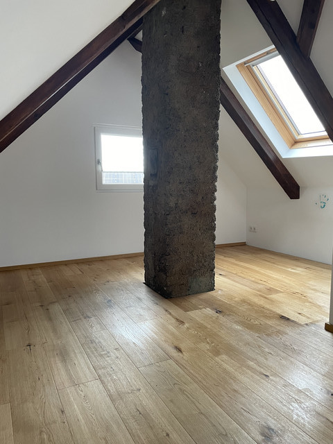 Maisonette Wohnung in Altbau mit 25,00m² Terrasse zu vermieten