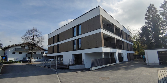 Neuwertige exklusive 3-Zimmer-Wohnung mit Garten im Herzen von Mäder – inkl. Tiefgaragenplatz