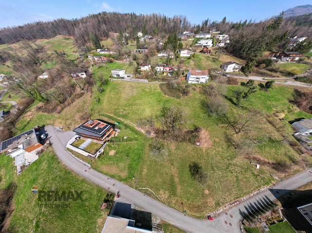 Traumgrundstück: Ihr Rückzugsort erwartet Sie mit Panoramablick