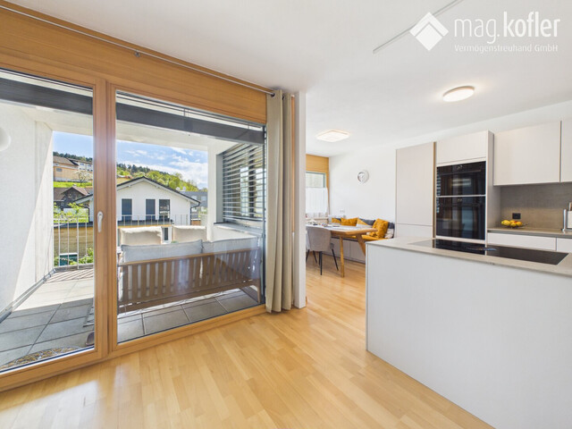 Lichtdurchflutete 3-Zimmer Wohnung mit Loggia in Weiler