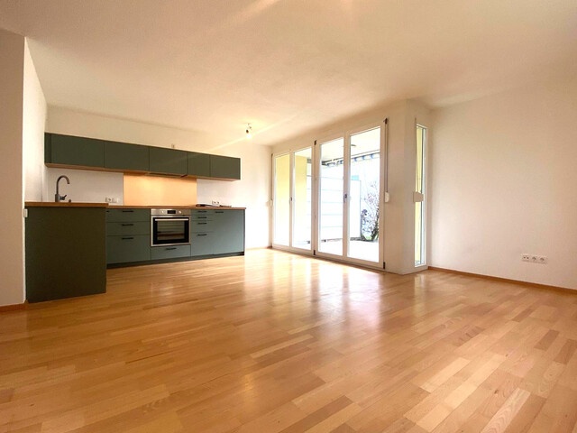 Sanierte 3-Zimmer Gartenwohnung mit Garage, Terrasse, Garten und Keller in Top-Lage!