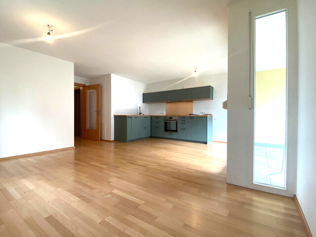 Sanierte 3-Zimmer Gartenwohnung mit Garage, Terrasse, Garten und Keller in Top-Lage!